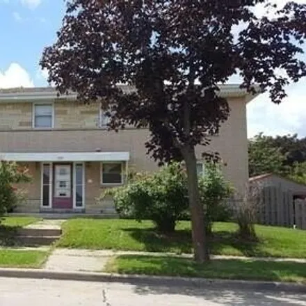Rent this 1 bed house on 5533 North 95th Street in Milwaukee, WI 53225