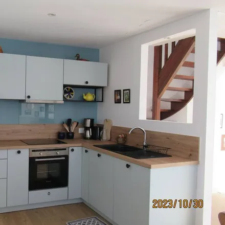 Rent this 2 bed house on 29910 Trégunc