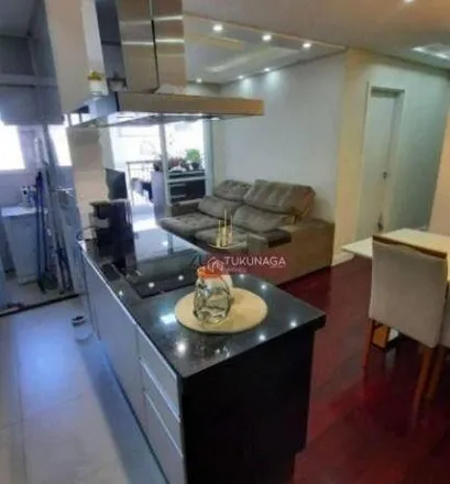 Buy this 2 bed apartment on Avenida Bartolomeu de Carlos in Picanço, Guarulhos - SP