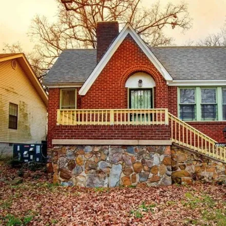 Rent this 3 bed house on Franklin Elementary School in 1701 South Harrison Street, Little Rock