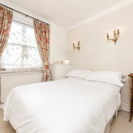 Image 9 - 22 Craven Hill Gardens, London, W2 3BH, United Kingdom - Apartment for rent