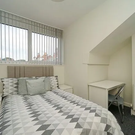 Image 3 - Lumley Avenue, Leeds, LS4 2LS, United Kingdom - Apartment for rent