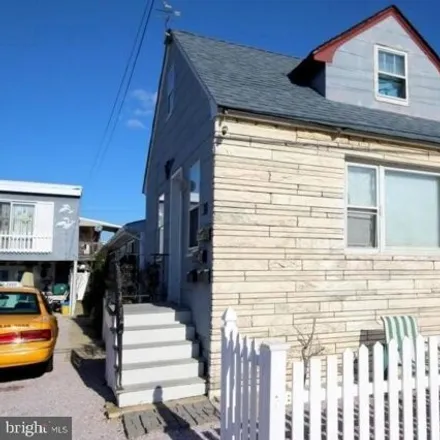 Buy this 5 bed house on 38 Fremont Avenue in Seaside Heights, NJ 08751