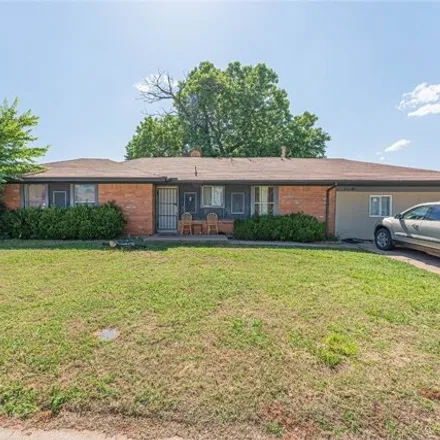 Buy this 5 bed house on 11125 North Lincoln Boulevard in Oklahoma City, OK 73114