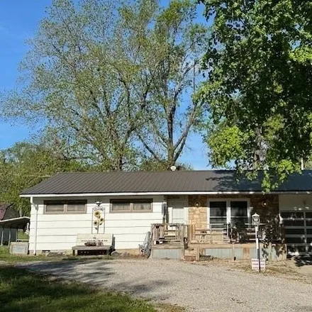 Image 3 - 949 North Elm Street, Nevada, MO 64772, USA - House for sale