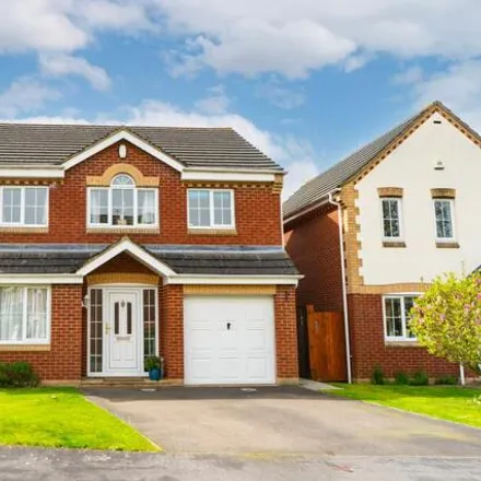 Buy this 4 bed house on Fox Hollow in Oadby, LE2 4QY