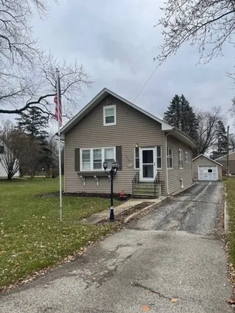 Rent this 3 bed house on 494 East Crystal Lake Avenue in Crystal Lake, IL 60014