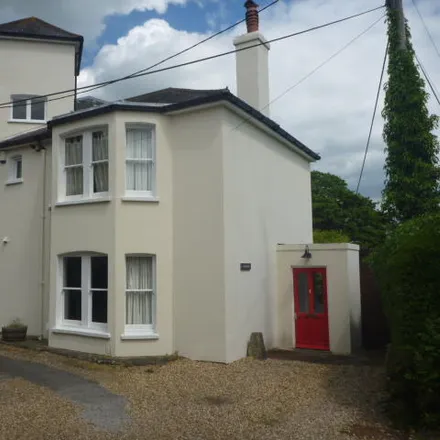 Rent this 4 bed duplex on Lees Hill in South Warnborough, RG29 1RW