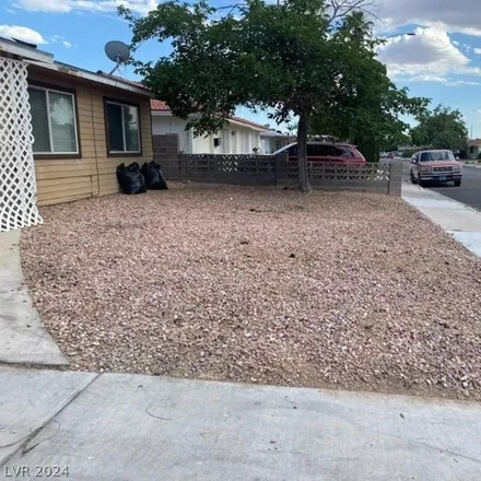 Rent this 3 bed house on 805 Slayton Dr in Las Vegas, Nevada