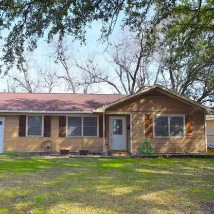 Buy this 2 bed house on 2680 Azalea Avenue in Groves, TX 77619