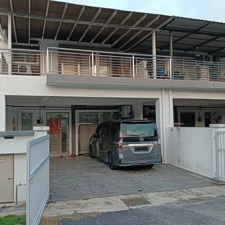 Rent this 1 bed apartment on Jalan Kekwa in Bukit Beruntung / Bukit Sentosa, 48300 Bukit Beruntung