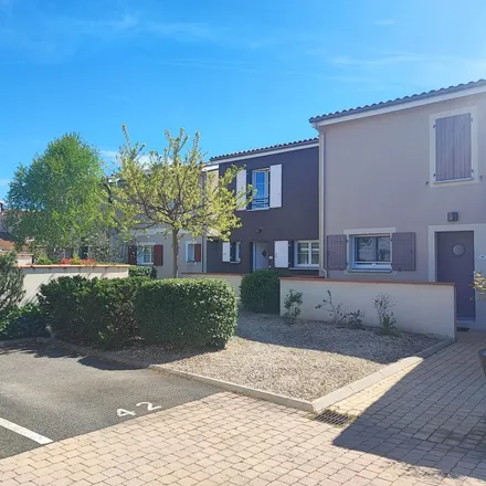 Rent this 3 bed apartment on 17 Rue Boileau in 42340 Veauche, France