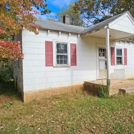 Image 2 - 5488 Pittsville Road, Pittsville, Pittsylvania County, VA 24139, USA - House for sale