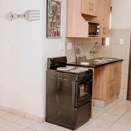 Image 2 - Wally Place, Johannesburg Ward 119, Johannesburg, 2001, South Africa - Apartment for rent