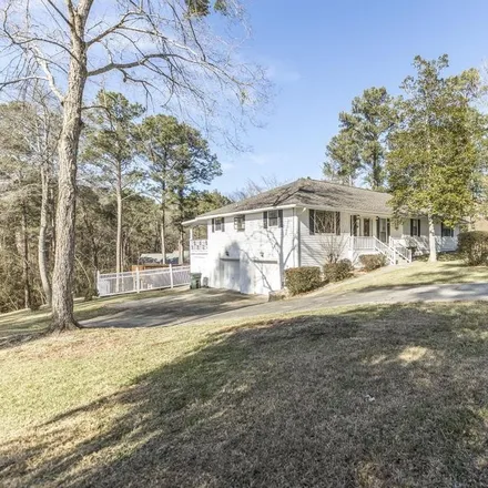 Buy this 5 bed house on 6683 Dana Drive in Christophers Cove, Macon