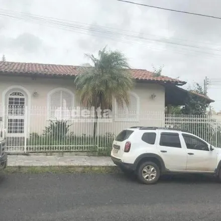 Rent this studio house on Rua José Nonato Ribeiro in Cazeca, Uberlândia - MG