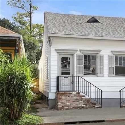 Image 3 - 8213 Maple Street, New Orleans, LA 70118, USA - House for sale