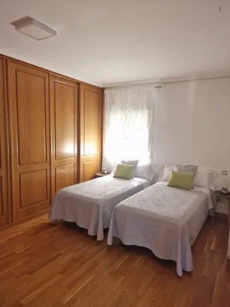 Rent this 2 bed apartment on Madrid in Calle Torres Miranda, 2