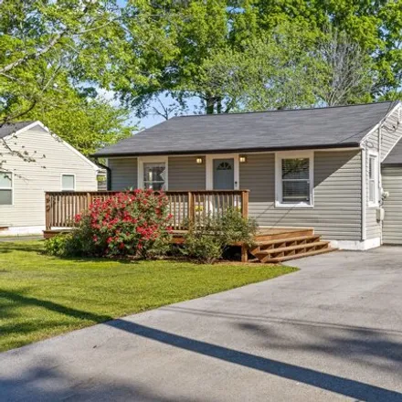 Buy this 3 bed house on Eastgate Loop in Brainerd Park, Chattanooga