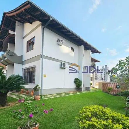 Buy this 6 bed house on Residencial Dante Alighieri in Rua Assunção 90, Ponta Aguda