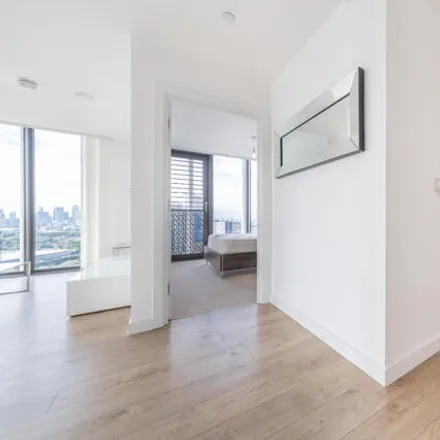 Image 9 - Stratosphere Tower, 55 Great Eastern Road, London, E15 1DU, United Kingdom - Room for rent