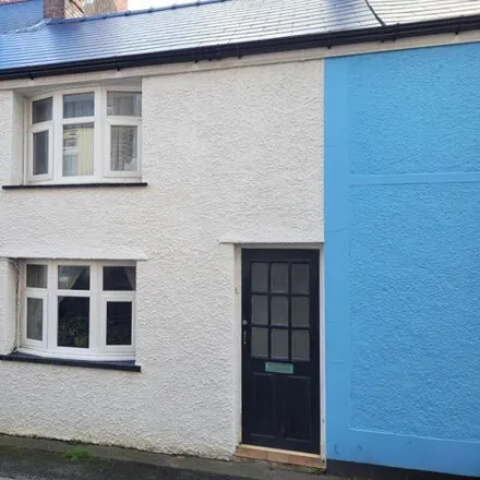 Buy this 3 bed townhouse on Philadelphia Road in Porthcawl, CF36 3DQ