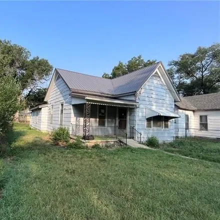 Buy this 3 bed house on 664 East 6th Street in Fort Scott, KS 66701