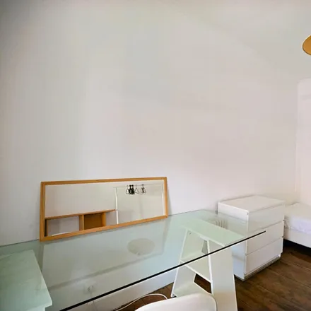 Rent this 5 bed room on Rua Luciano Cordeiro 105 in 1150-213 Lisbon, Portugal