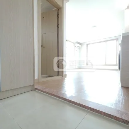 Rent this studio apartment on 서울특별시 마포구 성산동 37-6