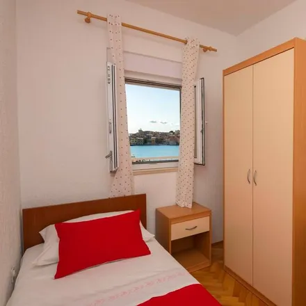 Image 8 - Igrane, Split-Dalmatia County, Croatia - Apartment for rent
