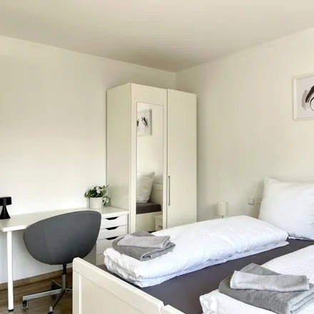 Rent this 4 bed apartment on Ziegelstraße 29 in 49074 Osnabrück, Germany