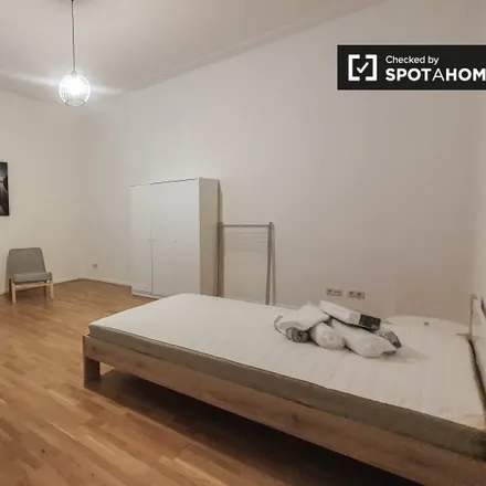 Rent this 4 bed room on Schönfließer Straße 7 in 10439 Berlin, Germany