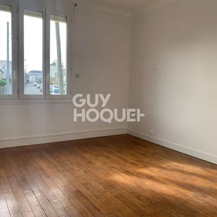 Rent this 5 bed apartment on 29 Rue d'Anjou in 28300 Mainvilliers, France