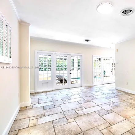 Image 5 - 171 Edgewater Drive, Sunrise Harbor, Coral Gables, FL 33133, USA - House for rent