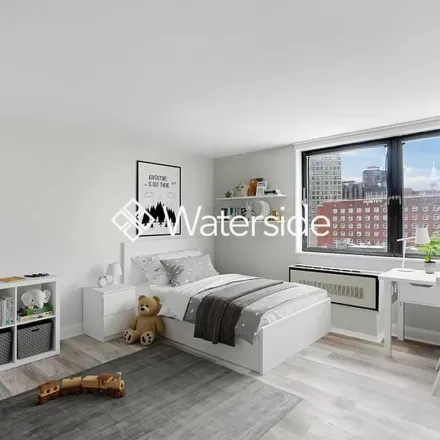 Image 3 - Lillian Wald Drive, New York, NY 10009, USA - Townhouse for rent