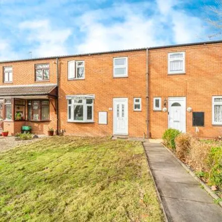 Buy this 3 bed townhouse on Dalston Close in Dixons Green, DY2 8HR