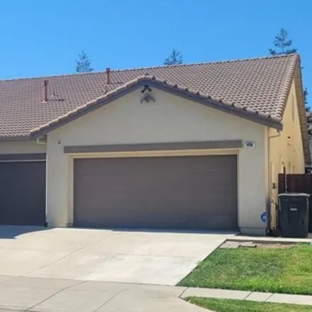Buy this 5 bed house on 1438 Phlox Drive in Patterson, CA 95363