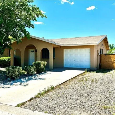 Buy this 3 bed house on 3591 North Pearl Street in Kingman, AZ 86409