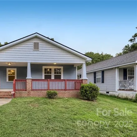 Buy this 3 bed house on 2313 Tate Street in Charlotte, NC 28216