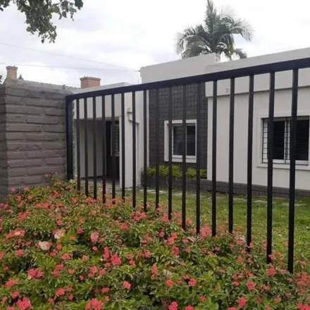 Buy this 4 bed house on Saavedra Lamas in Departamento Yerba Buena, Yerba Buena
