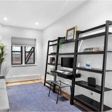 Image 9 - 425 W 24th St Unit 3GF, New York, 10011 - Apartment for sale