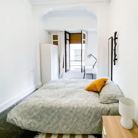 Rent this 1 bed apartment on Lizarran in Carrer del Convent de Santa Clara, 9