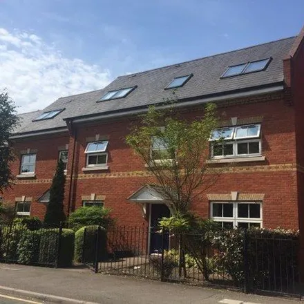 Rent this 1 bed apartment on 17 Victoria Street in Englefield Green, TW20 0QY