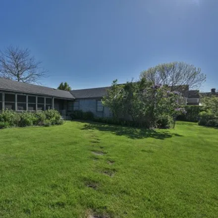 Image 4 - 78 Cliff Rd, Nantucket, Massachusetts, 02554 - House for sale