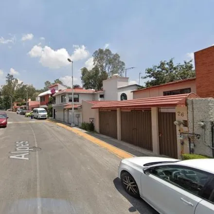 Buy this 4 bed house on Calle Alpes in Colonia Lomas Verdes 4ta Sección, 53120 Naucalpan de Juárez