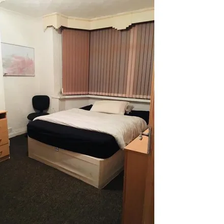 Rent this 1 bed room on 141 Cherington Road in Stirchley, B29 7SZ