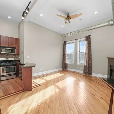 Image 3 - 5016 S King Dr Apt 1w, Chicago, Illinois, 60615 - Condo for sale