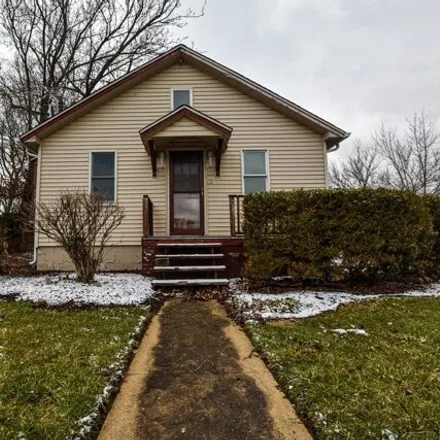 Rent this 2 bed house on 1808 3rd Avenue in Ingalls Park, Will County