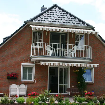 Rent this 5 bed apartment on Norderstraße 40 in 22846 Norderstedt, Germany