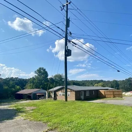 Buy this studio house on 793 Peeples Valley Road Northeast in Cartersville, GA 30121